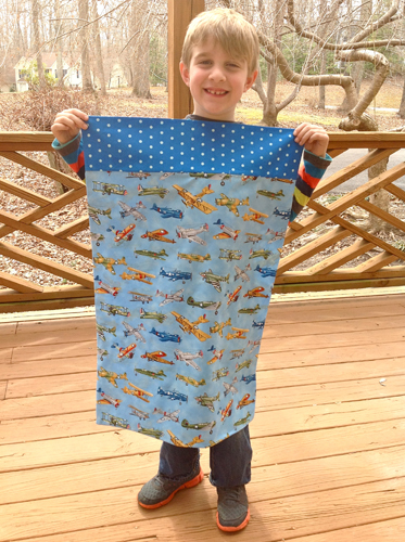 http://weallsew.com/wp-content/uploads/sites/4/2014/03/sewing-with-adam-big-smile.jpg