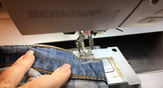 http://weallsew.com/wp-content/uploads/sites/4/2016/10/Tip-for-better-fitting-jeans-1200-x-900-Feature-555x300.jpg