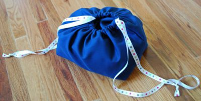 How to Make a Crumb Catcher and Bag - WeAllSew