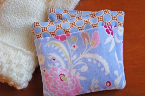 Double Pot Holder with Hand Pockets - WeAllSew