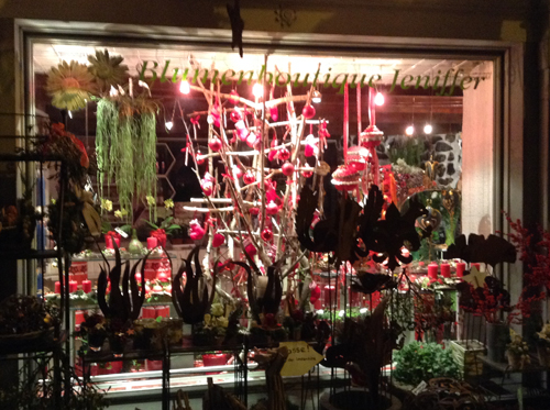 window display - red and green