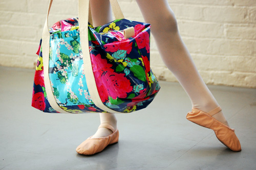 How to Make a Ruffle Duffle Bag WeAllSew