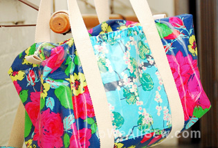 DIY Ruffled Duffel Bag