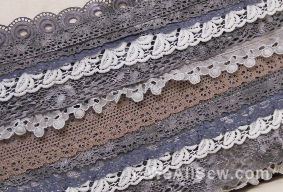 How to Sew a Lace Pillow - free diy tutorial