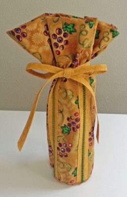 How to Make a Spanish-Hemstitched Bottle Bag - WeAllSew