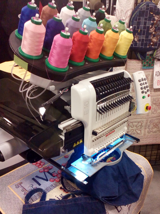 multi-needle embroidery machine