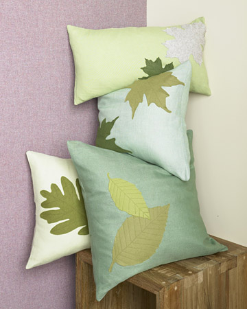 Felt leaf pillow tutorial