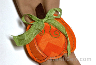 DIY In-the-Hoop Pumpkin Napkin Ring