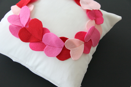 Heart Wreath Pillow Case