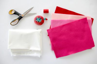 How To Sew a Wreath Heart Valentine's Pillow - WeAllSew