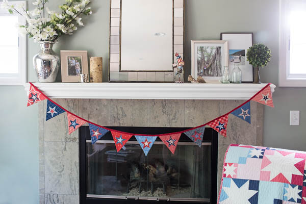 BERNINA 4th of July Bunting Tutorial Finished