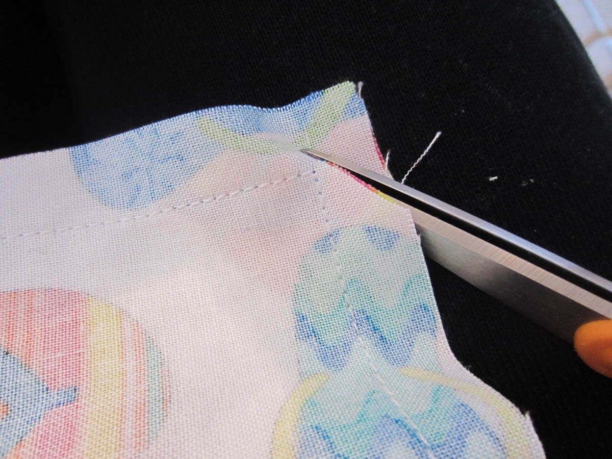 Swim Wetbag Sewing Tutorial - Clip bottom corners of exterior and PUL