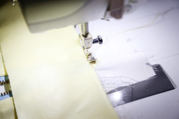 bernina-exposed-zipper-11