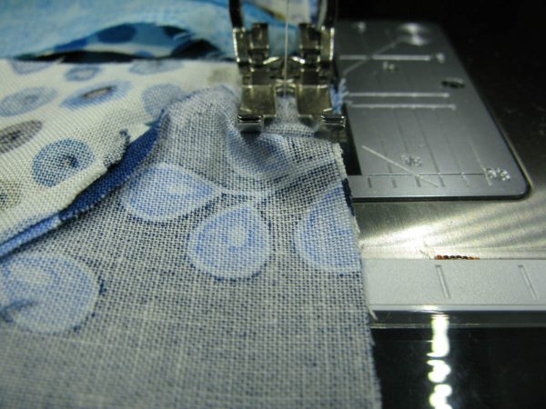 Tips and Tricks by Leni Wiener - How to avoid puckering fabric