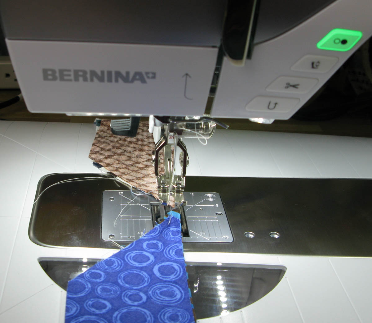 Tips and Tricks by Leni Wiener - Piecing with the BERNINA Free-Hand System