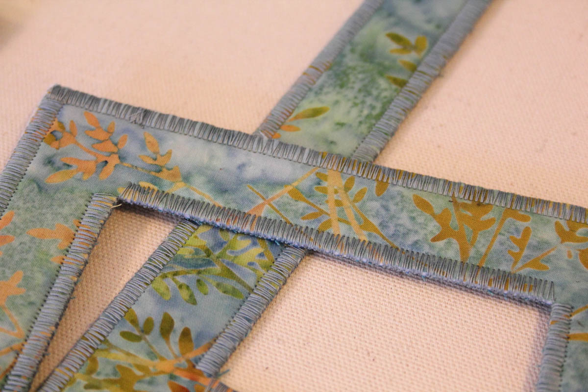 Fabric Frame Sewing Tutorial - sewn frame edges