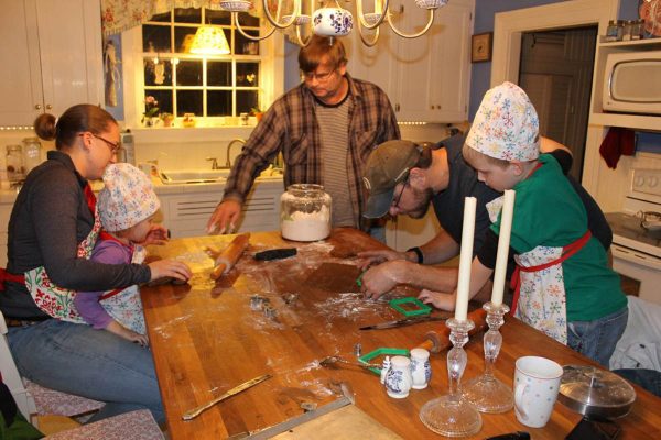 Gingerbread House Building 