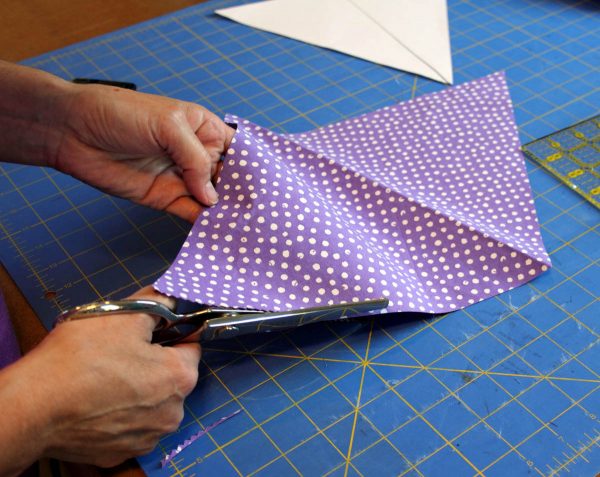 Chalk Cloth Flags - give the edges of the flags a pinked edge