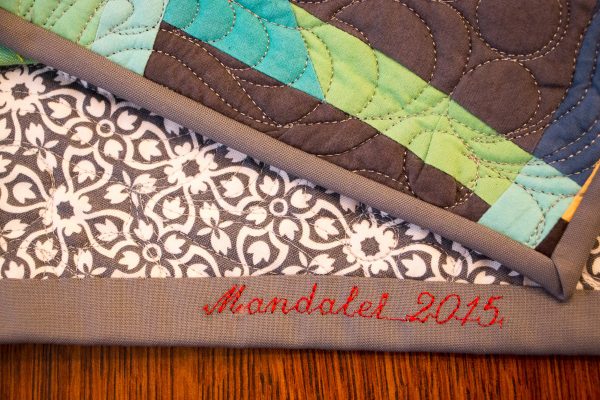 Quilt binding with words tutorial
