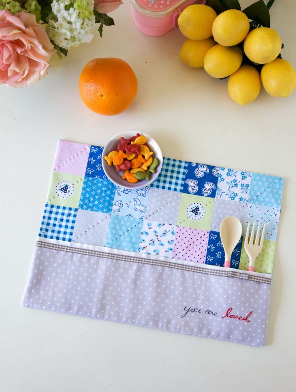 snack mat tutorial from WeAllSew