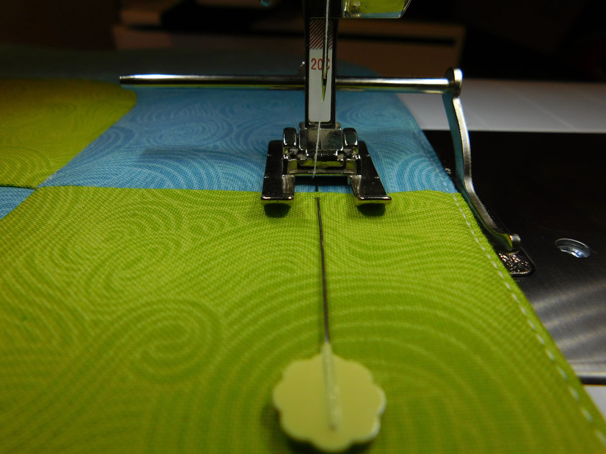 1pcs Neu Seam Guide Gauge Consew Sewing Machine Fabric Cloth Quilting Accessory 