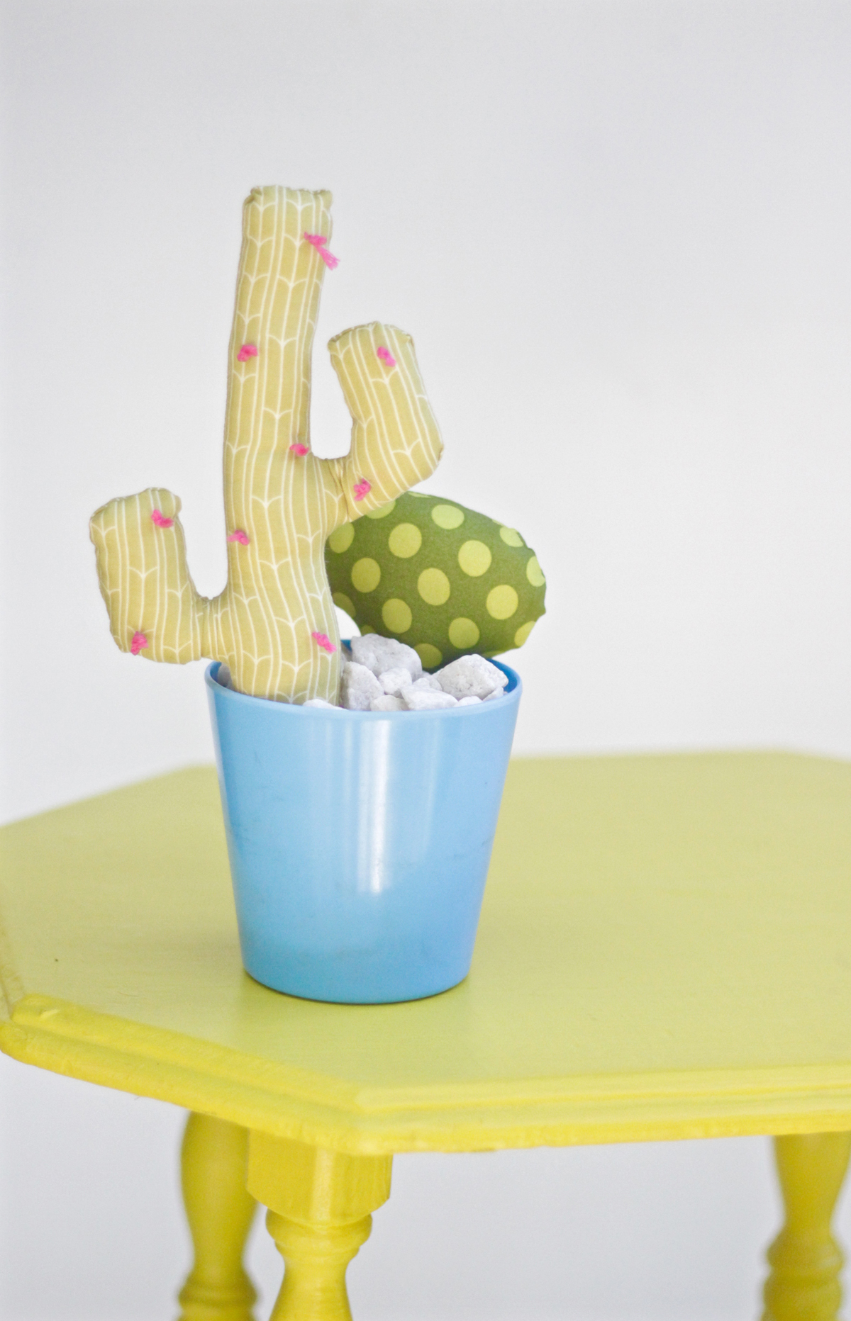 Felt Succulents Craft Kit. Make 6 Potted Colorful Plushies & A