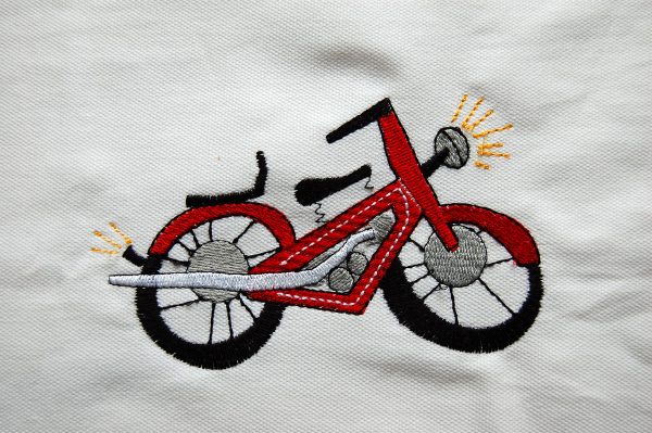 How to turn kids drawings into embroidery