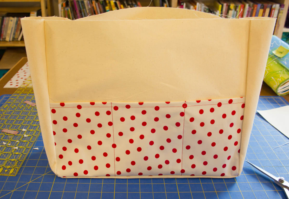Oilcloth Garden Tote Tutorial - Turn the bag right side out