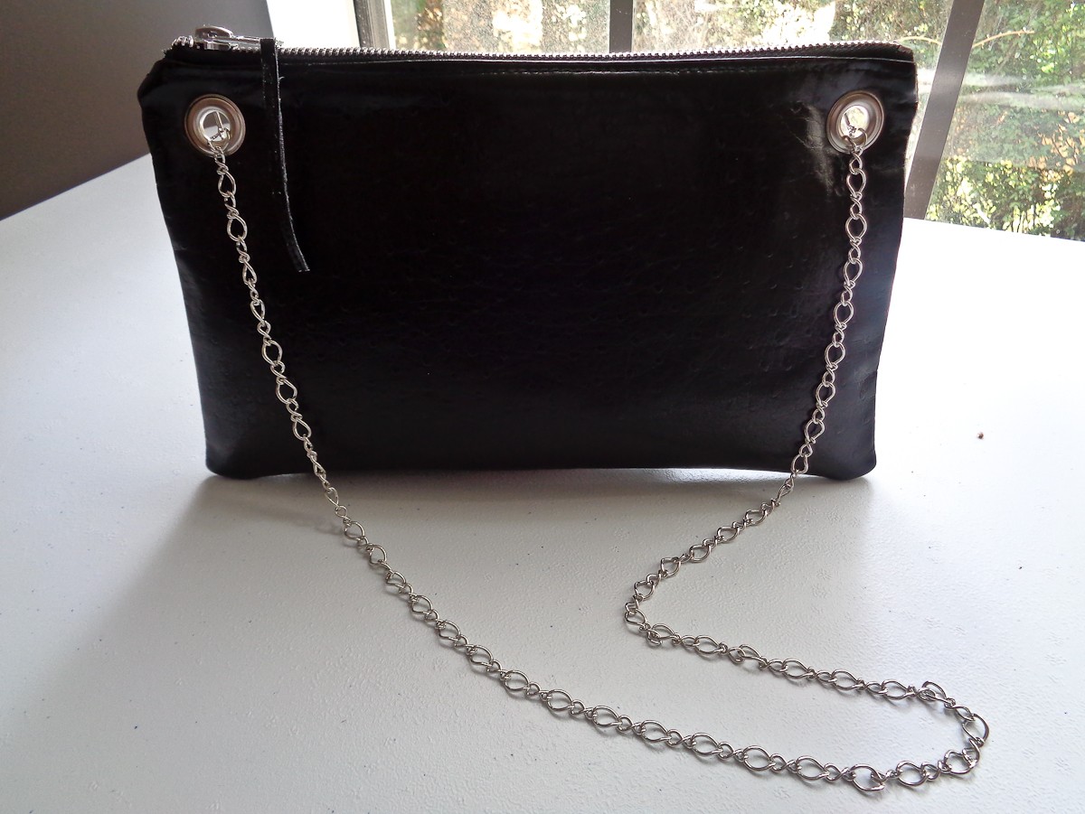 Clutch With Detachable Chain Strap - WeAllSew