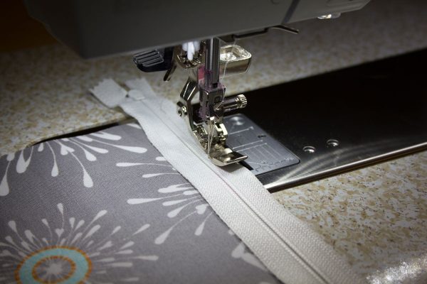 BERNINA Zipper Foot #4