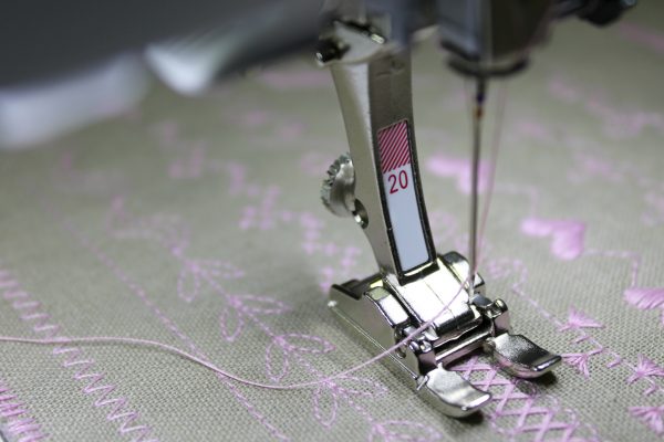 OpenToe_EmbroideryFoot_BERNINA