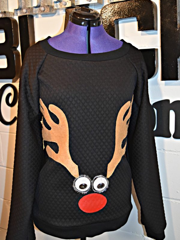 REINDEER-FACE-SWEATSHIRT-112-WEALLSEW.COM_