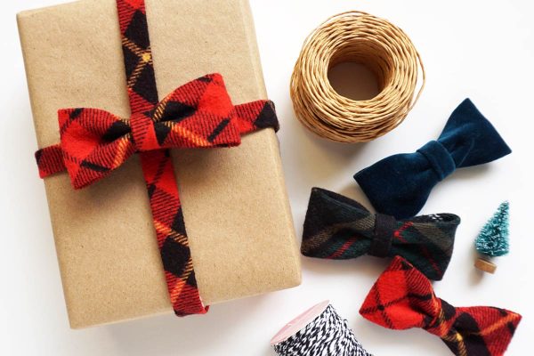 How to Tie an Easy Gift Bow