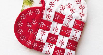 Red and White Holiday Decor Ideas - WeAllSew
