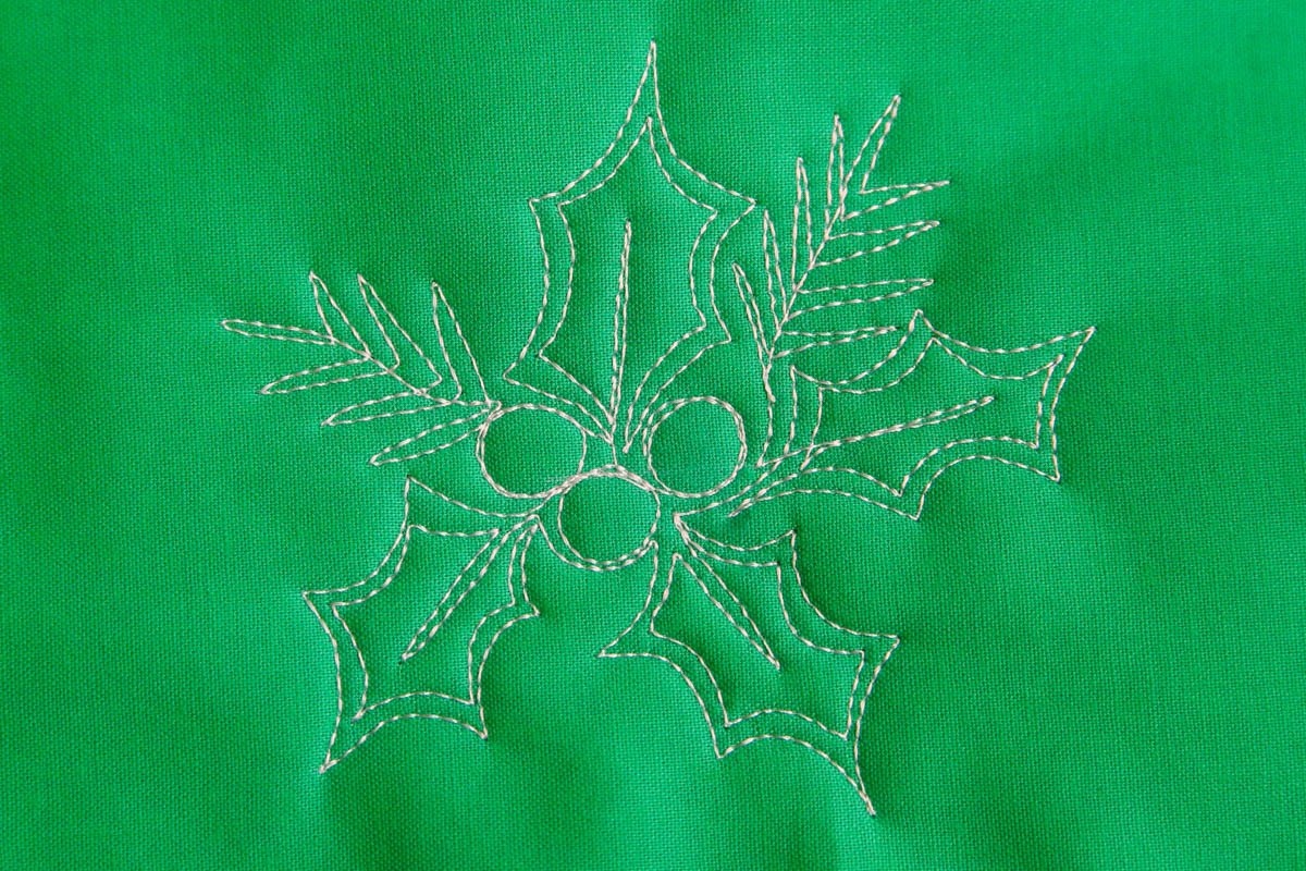 Free-motion Quilting Pine Boughs and Holly