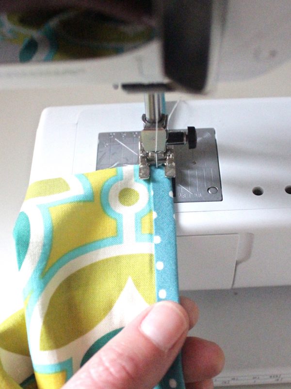 Tissue holder Tutorial Step four: sew the trim