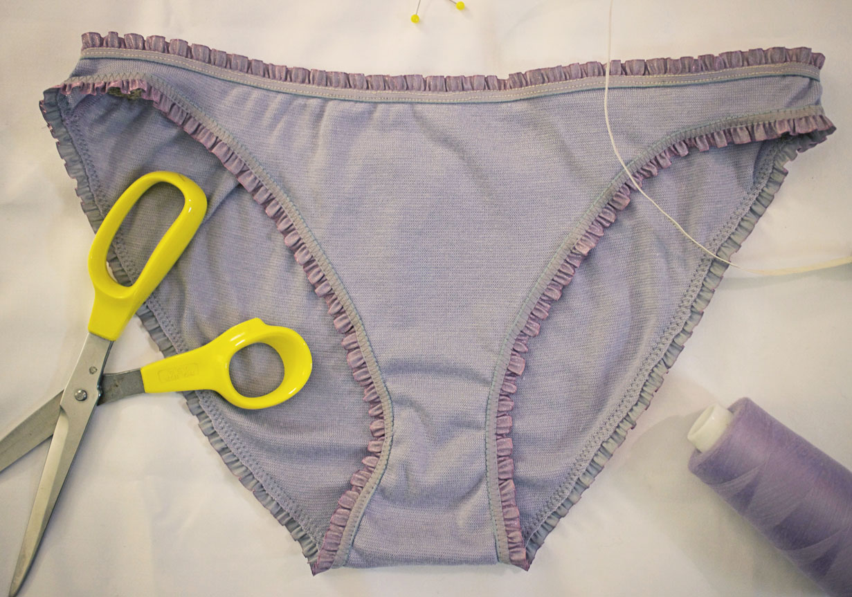 How to Sew Lace Elastic Trimmed Underwear 