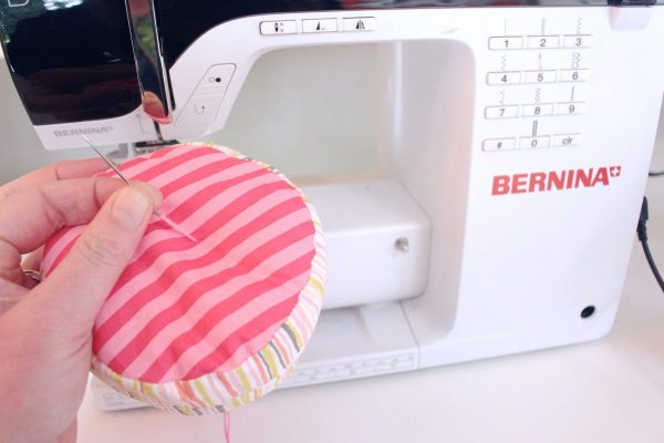 How To Sew A Pin Cushion In Under 5 Mins ! 