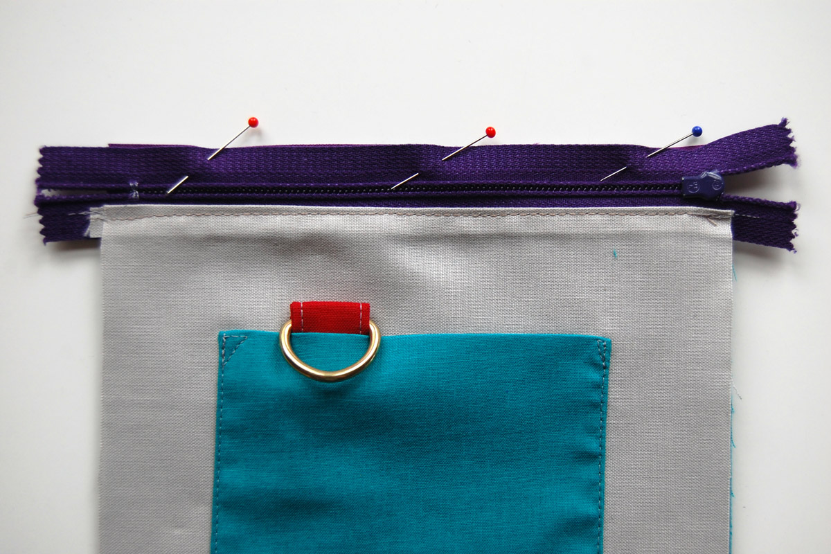 Color block zipper pouch tutorial