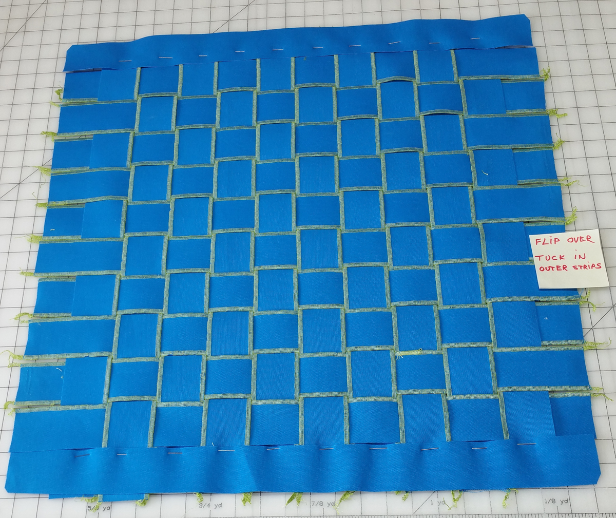 Flange Pillow Tutorial-tuck in outer weaves