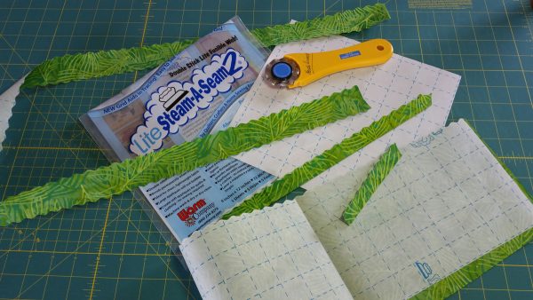 Lite Steam a Seam 2 – Collage Quilter