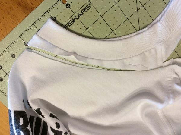 T-shirt Tunic Tutorial-remove the entire neck edging 
