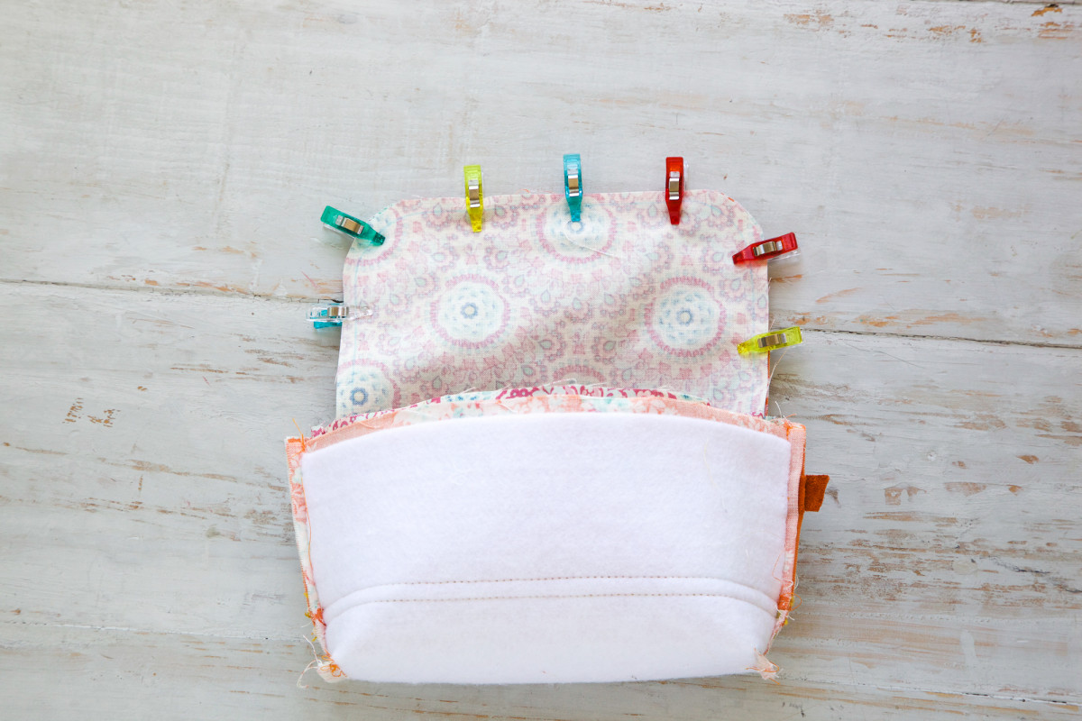 Back to school DIY - Stationery Pouch - WeAllSew