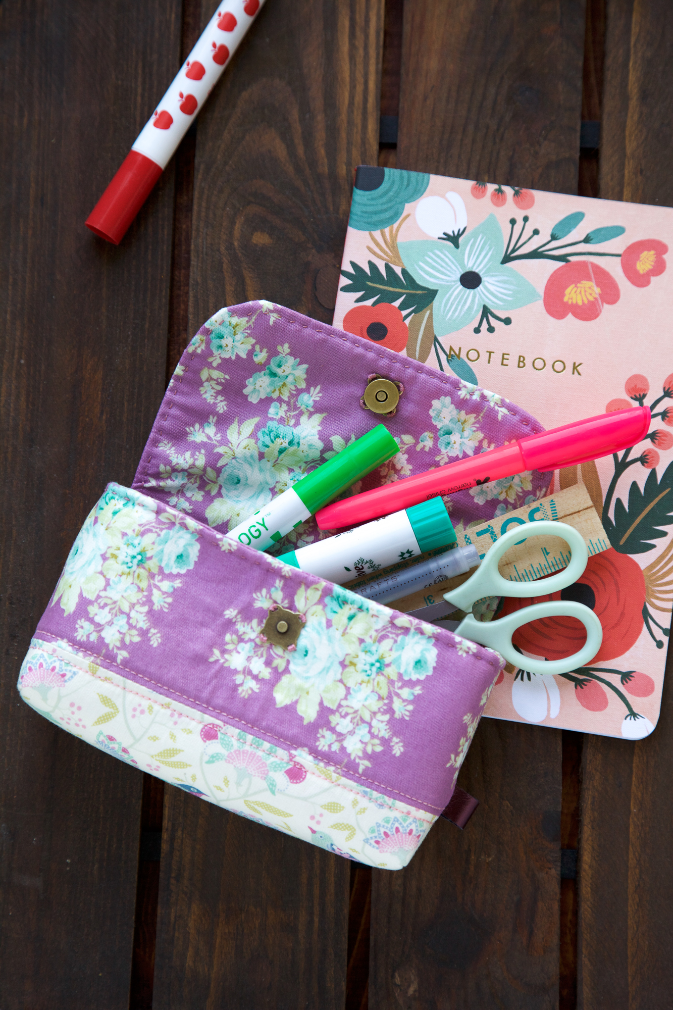 Sewing Project: DIY Notebook Pen Holder