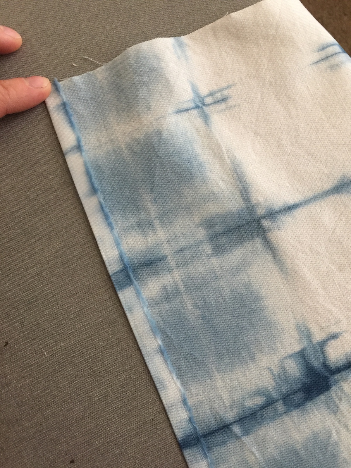 How to make Shibori Indigo Dyed Tea Towels - WeAllSew