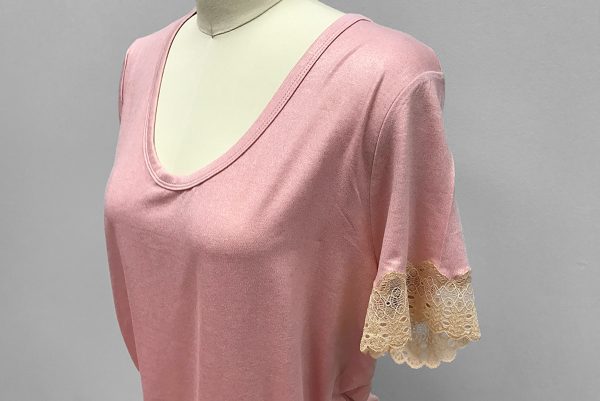 Adding lace to a t-shirt