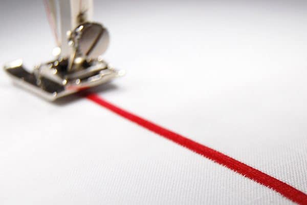 3 ways to use a zigzag stitch