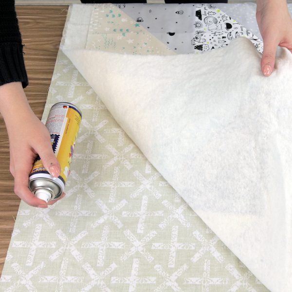 Quilting with the Walking foot - spray basting