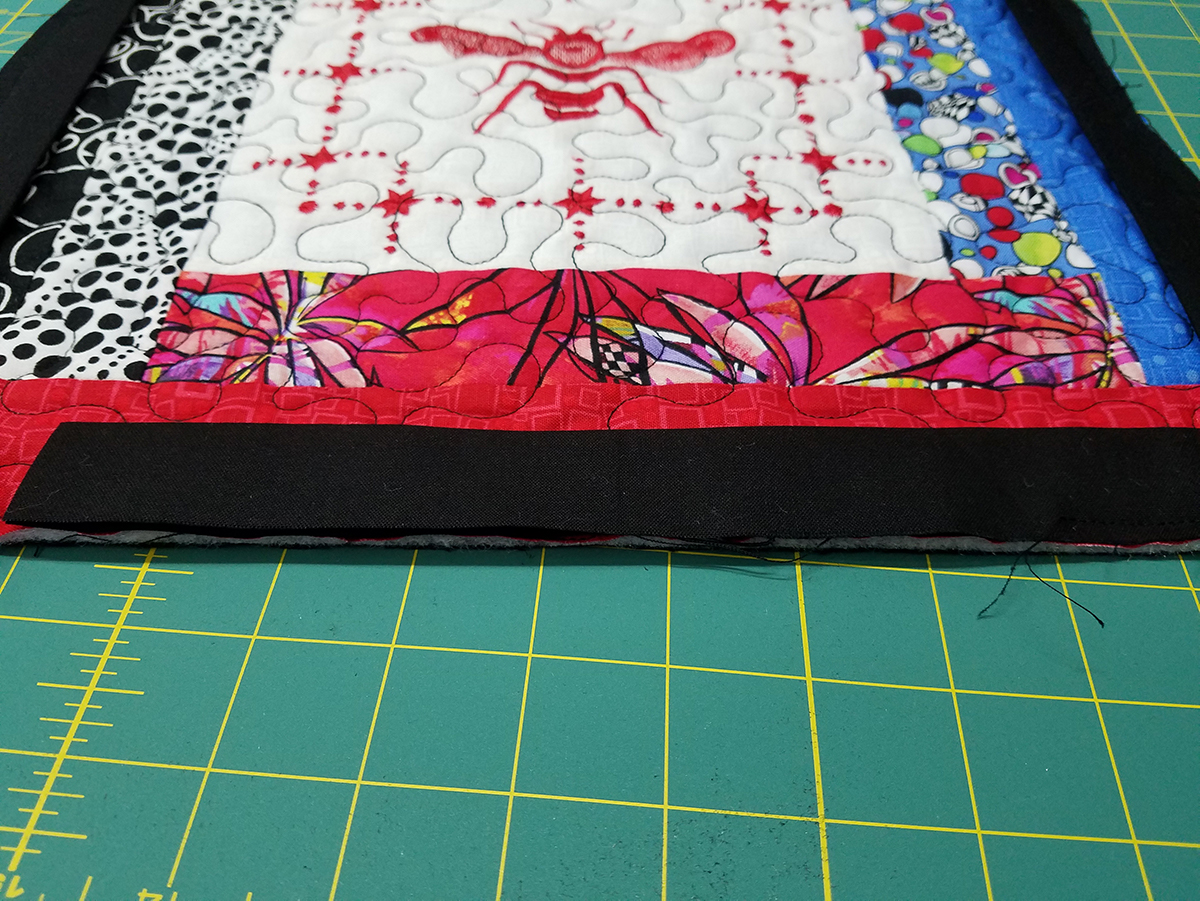 Quilted Tray - stitching the binding