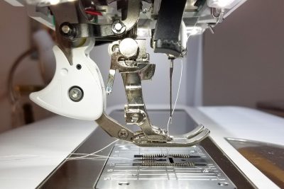 BERNINA Reverse pattern foot 1D 1200 x 800 Dual Feed Engaged - WeAllSew